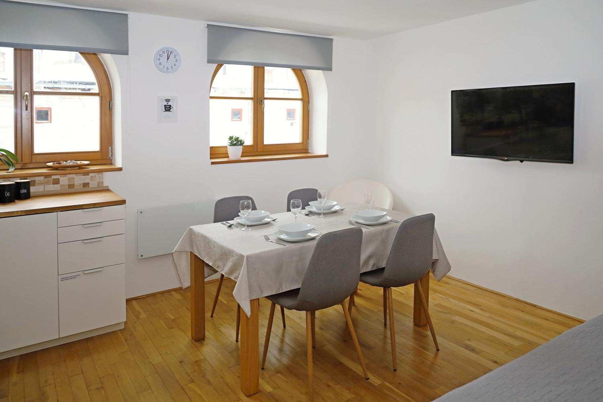 Apartman Hopi Hopi Свобода-над-Упоу Екстер'єр фото